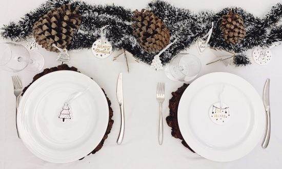Last minute Christmas decor by Nikita Camacho Hearts in her Shoes Mommy Blogger 